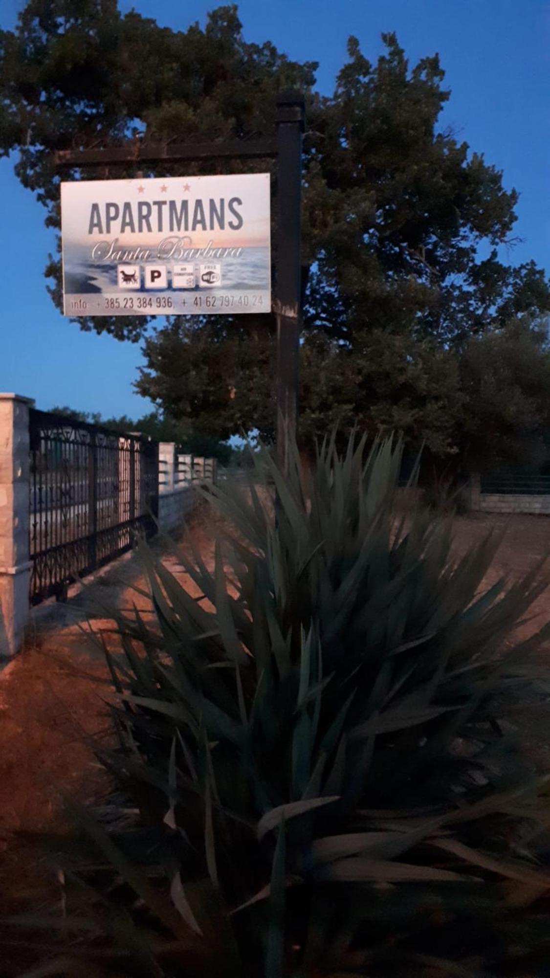 Apartments Santa Barbara 비오그라드나모루 외부 사진