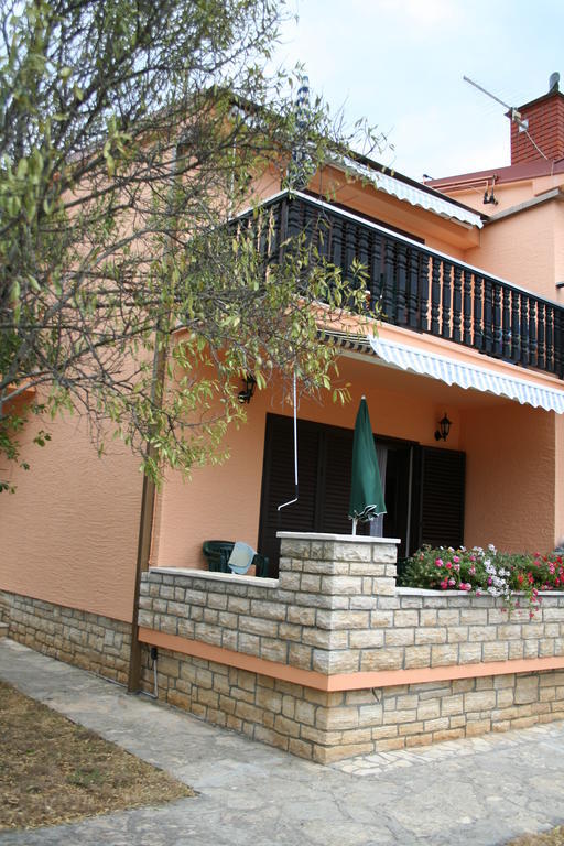 Apartments Santa Barbara 비오그라드나모루 객실 사진