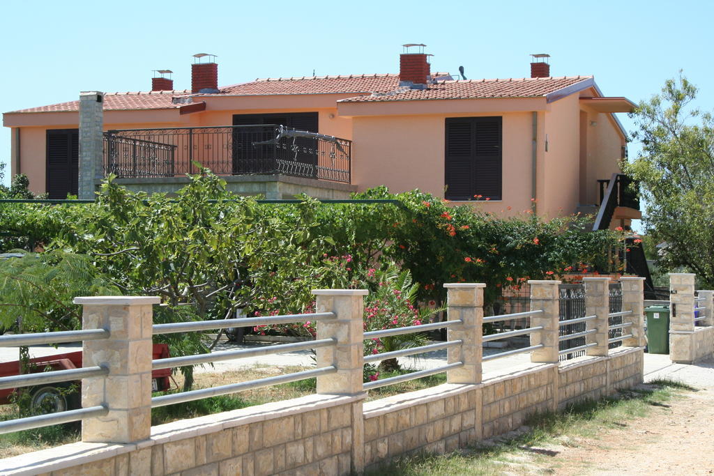 Apartments Santa Barbara 비오그라드나모루 외부 사진