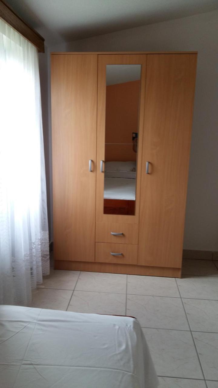 Apartments Santa Barbara 비오그라드나모루 외부 사진